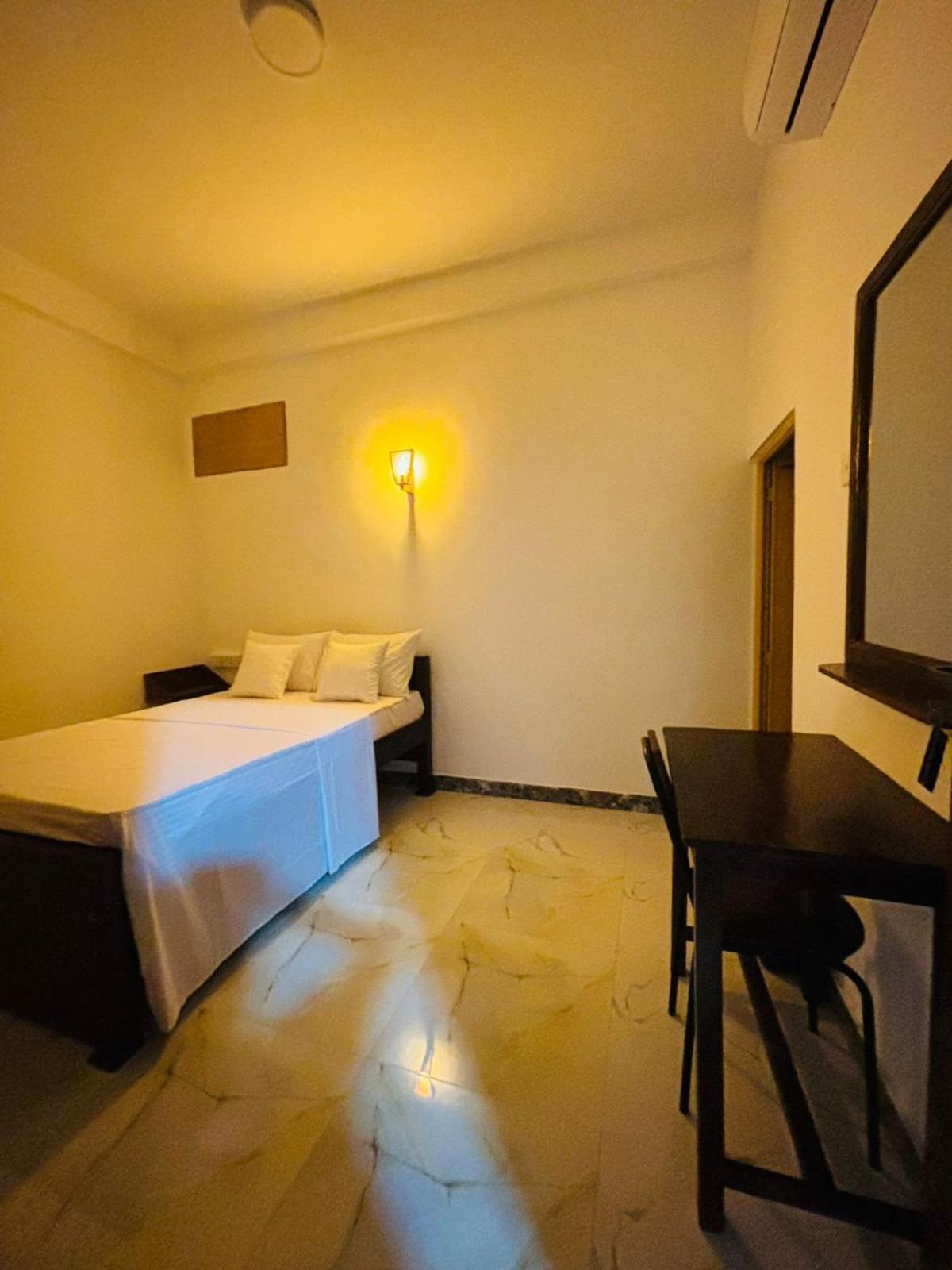 Jaya Villa - Near Airport Negombo Bagian luar foto