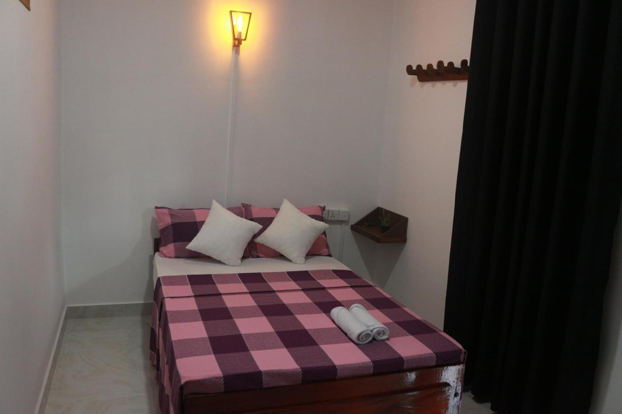 Jaya Villa - Near Airport Negombo Bagian luar foto